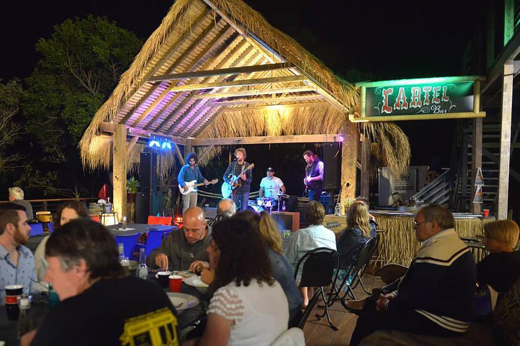 Boogie Woogie Beach House Old Bar Bagian luar foto