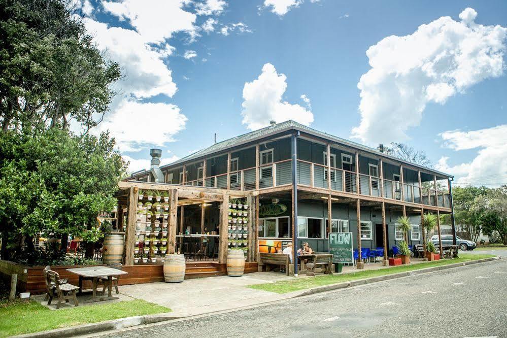 Boogie Woogie Beach House Old Bar Bagian luar foto